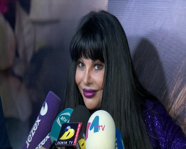 Aygün Kazımova 46-cı doğum gününü qeyd etdi